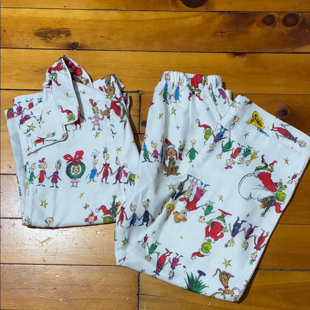 Pottery Barn Kids Grinch Pajama Set 🎄